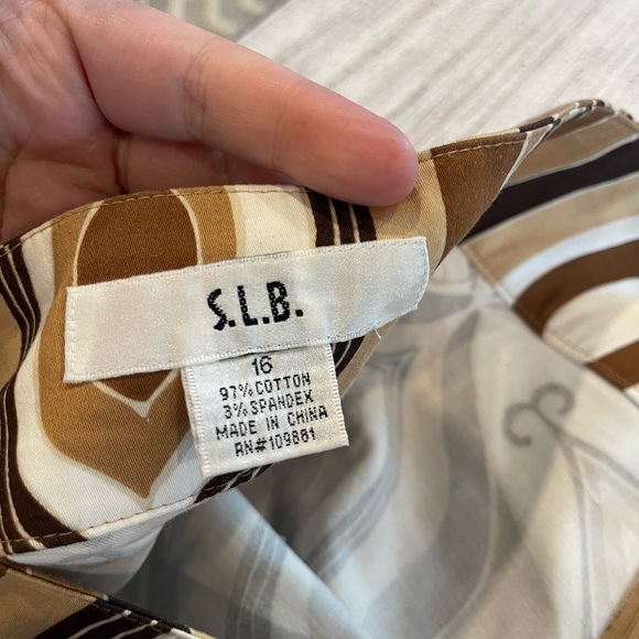 Brown Geometric Midi Skirt - Picture 5 of 6